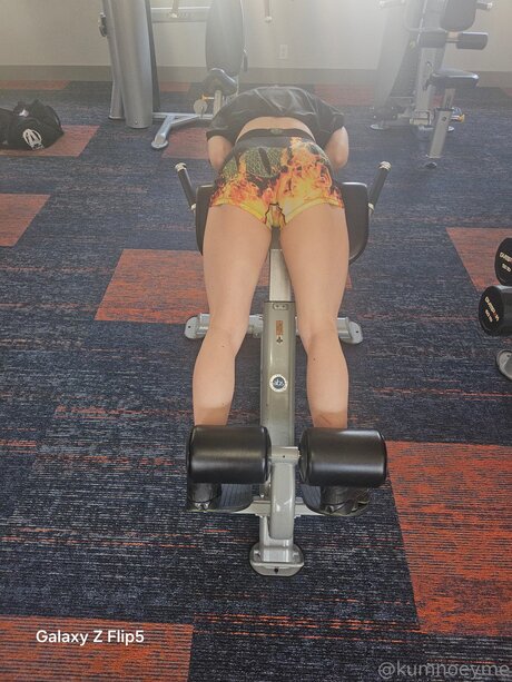 Kumnoeyme pornographic actress photo