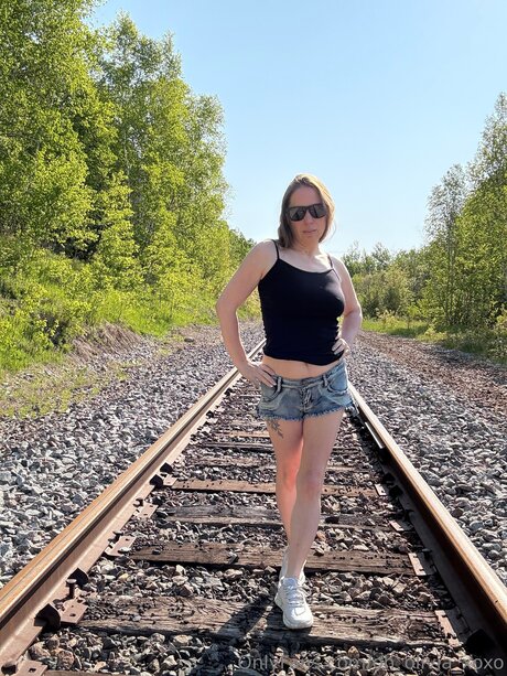 Oh Olivia Xoxo model best image