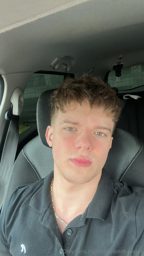 Bigblondbanger nude pornstar photos