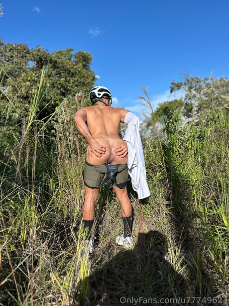 U77749627 hot pornstar photo