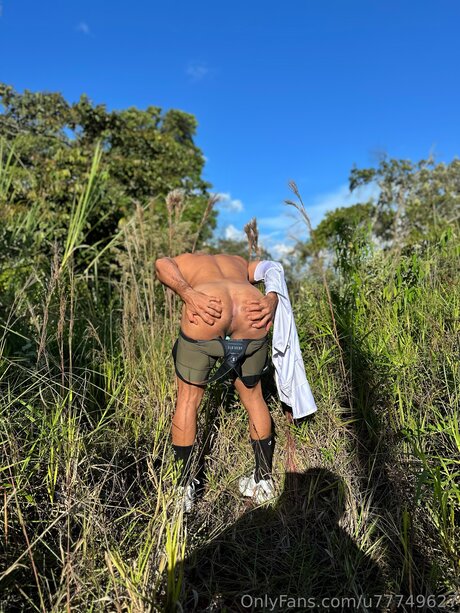 U77749627 model perfect picture