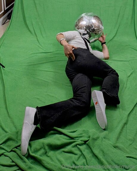 Discoholicmusic pornstar naked pictures