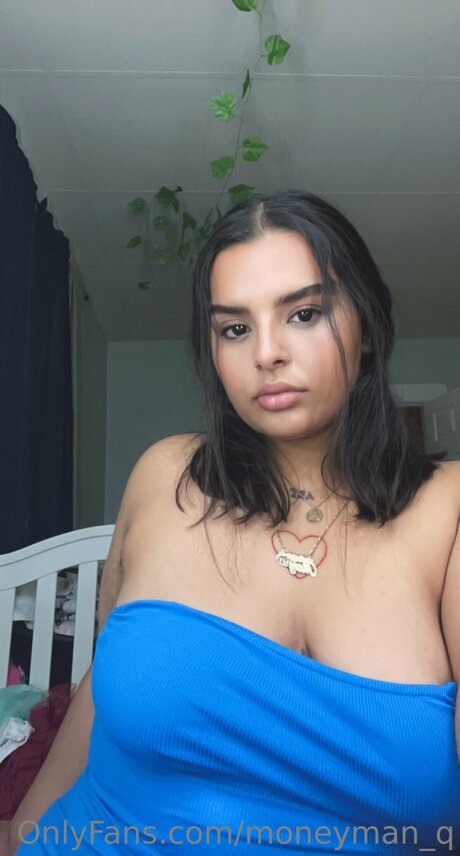 Moneyman Q model naked photo