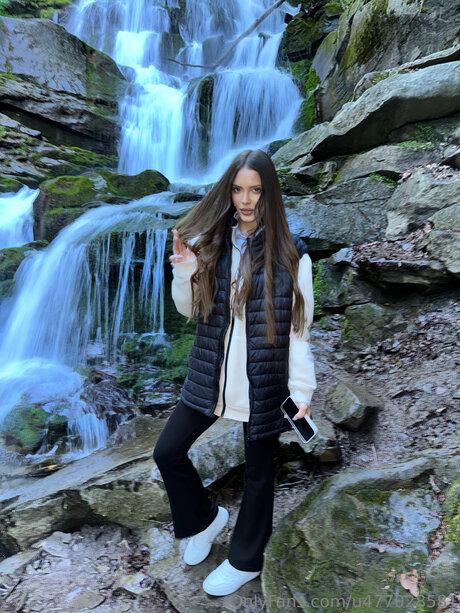 Karina Paw pornstar hd pics