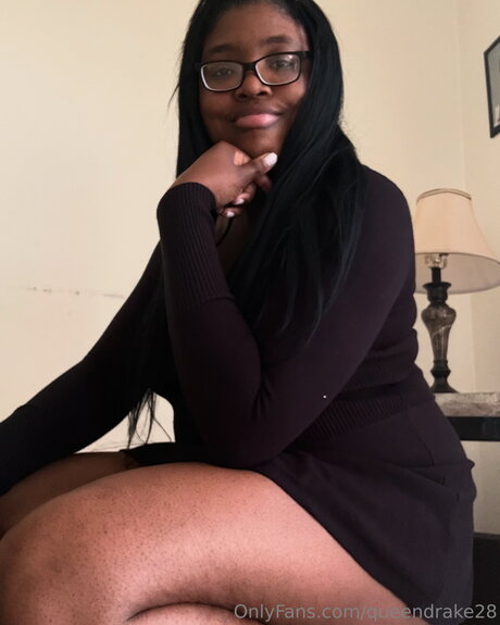 Queendrake28 star hot img