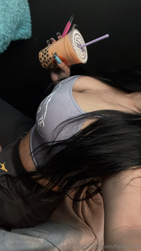 Hottiehills beautiful model gallery