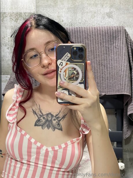 Domicute model xxx pic