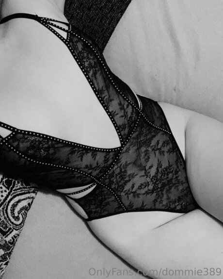 Dommie389 hot model galleries
