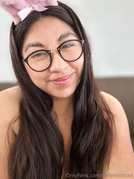 Hellenhotxxx star best picture