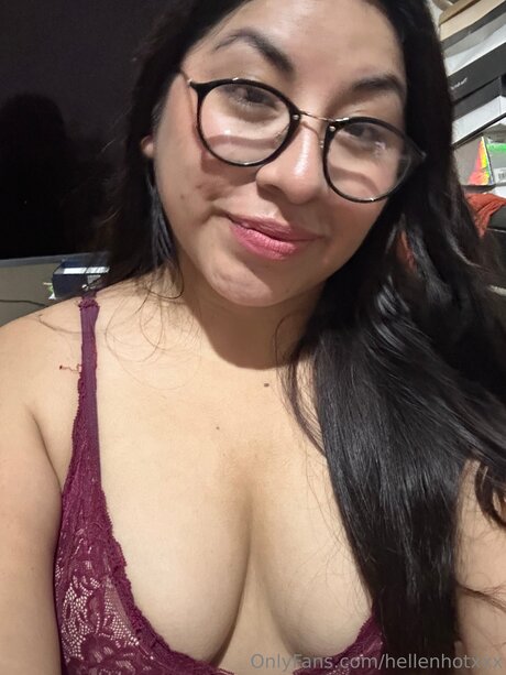 Hellenhotxxx naked actress archive