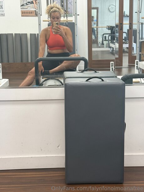 blonde shemale onlyfans sexy xxx pictures