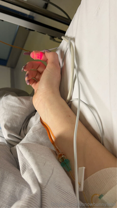 Snowbunnylena star nudes pictures