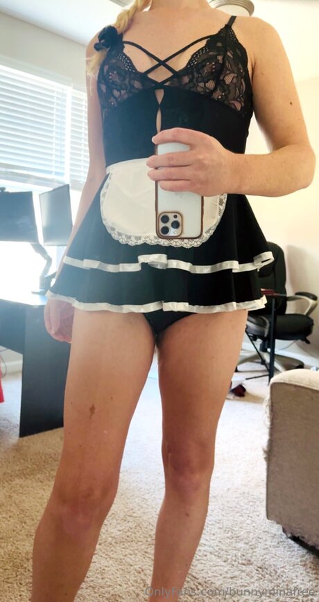 Bunnyminafree nude pornstar picture