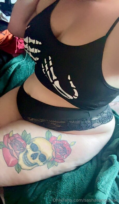 Sashasanguinar hd actress img