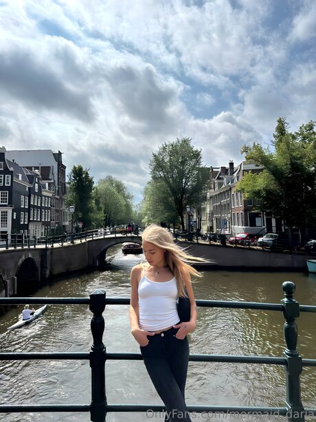 Mermaid Daria model nice gallery