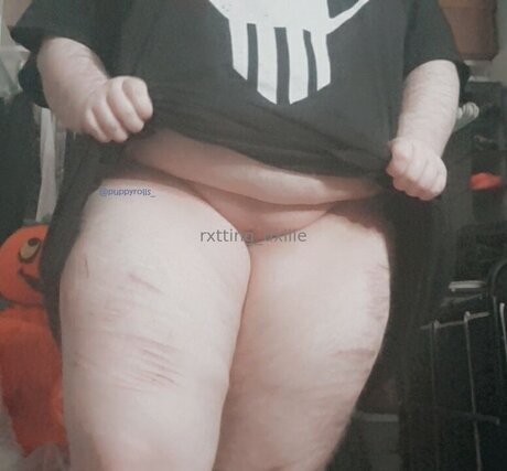 Puppyrolls hot star photos