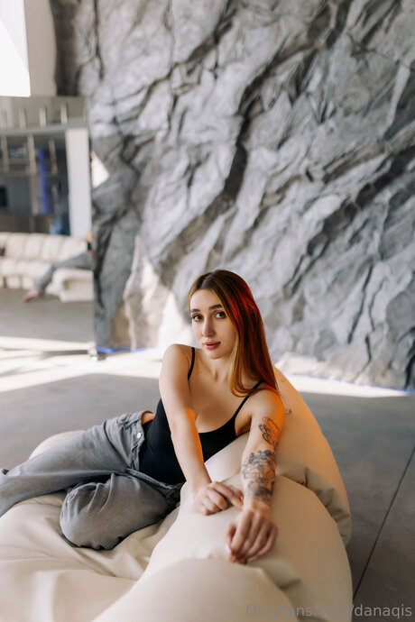 Danaqis top model img