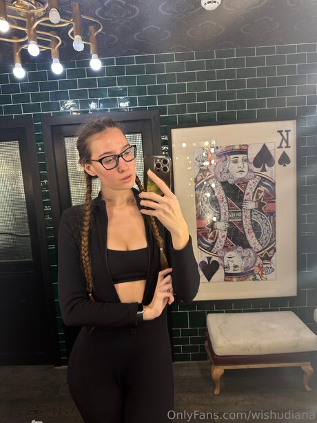 Wishudiana hd actress photo