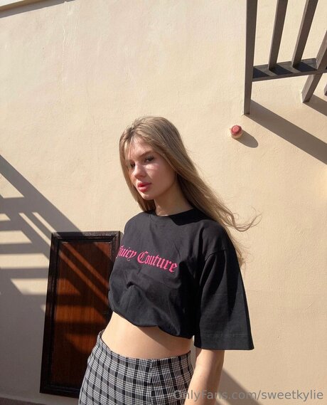 Sweetkylie exclusive model galleries