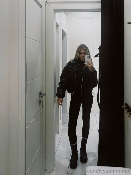 Ivysummmer nudes star picture