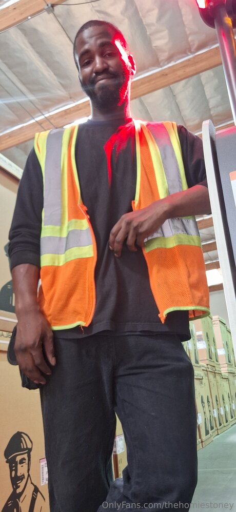 Thehomiestoney naked star pic