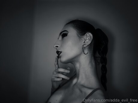 Adda Evil Free best star photo