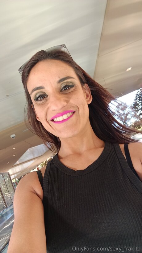 Sexy Frakita free actress photo