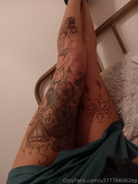 Sexy Frakita nude actress pictures