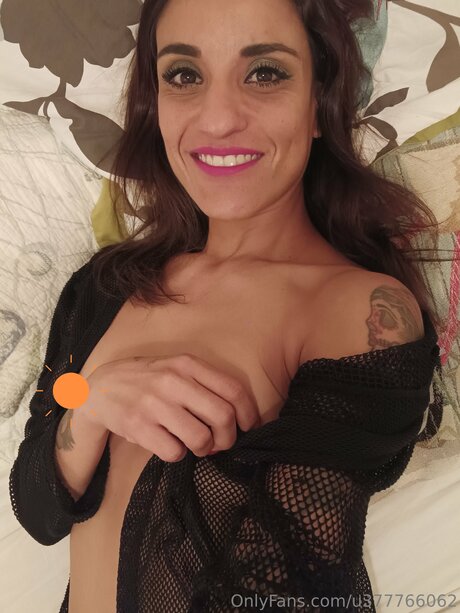 Sexy Frakita model hd image