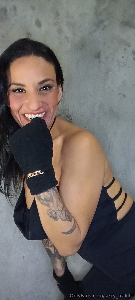Sexy Frakita nudes model archive