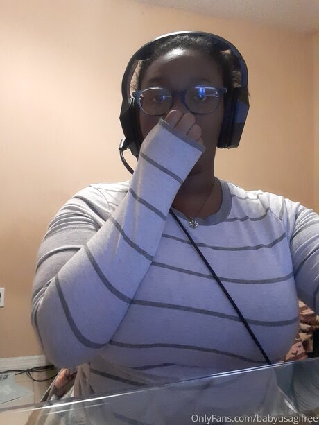 cougars onlyfans free photo