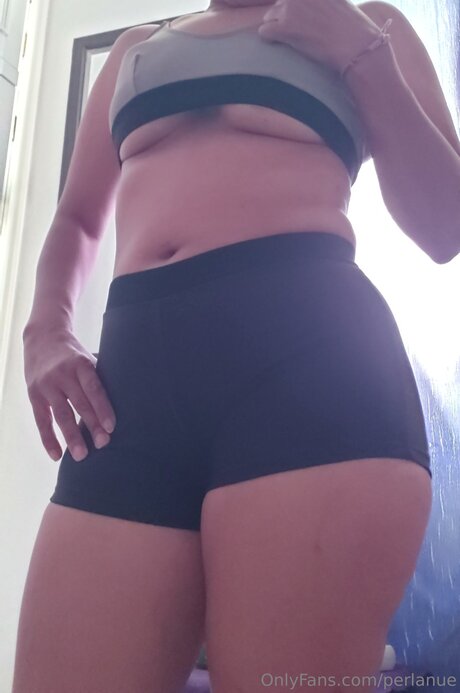 Perlanue erotic star photo