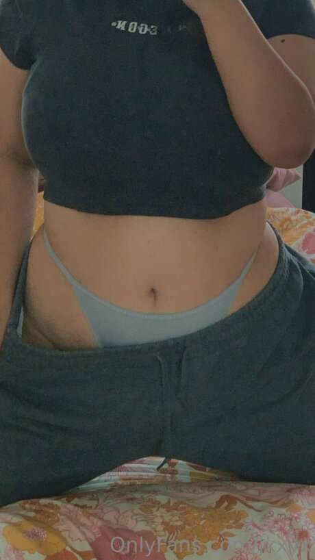 pussy spreading onlyfans pornos archive