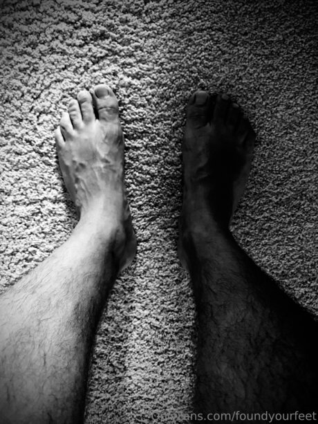 Foundyourfeet model perfect pics
