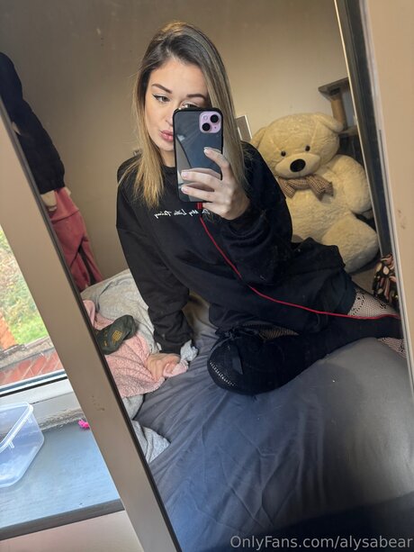 Alysabear star top picture