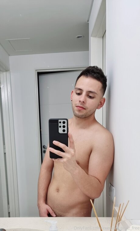 Exequiel Ponz Free model nudes archive