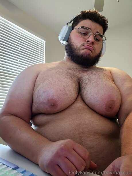 Baymaxcub pornstar naked pic