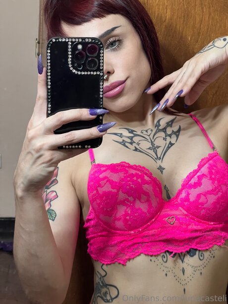 Lunacasteli sexy actress img