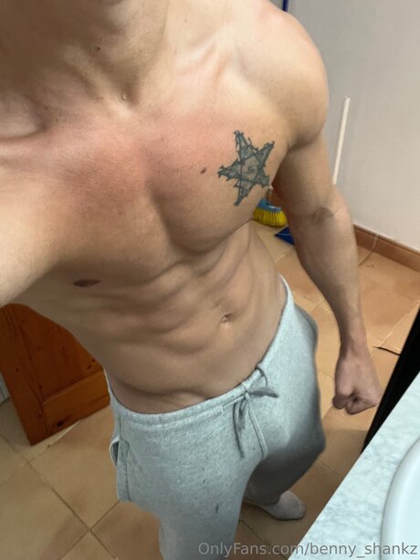 Benny Shankz model porn archive