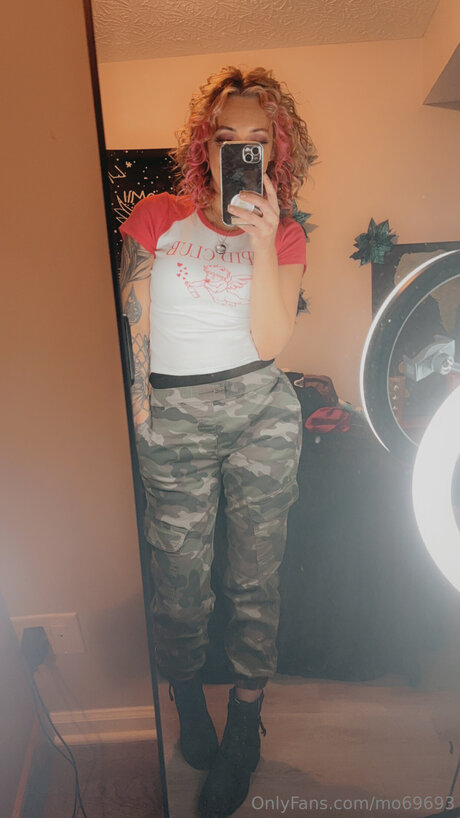 Mo69693 perfect star image