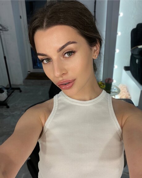 Cutie Karina best model picture