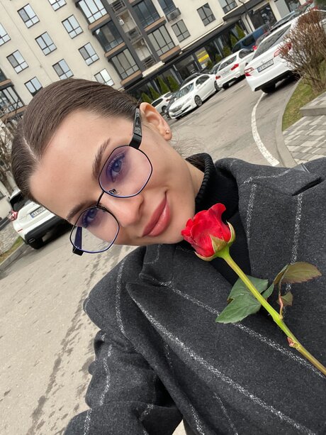 Cutie Karina hd star galleries