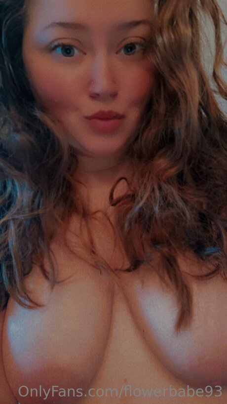 Flowerbabe93 model sexy images