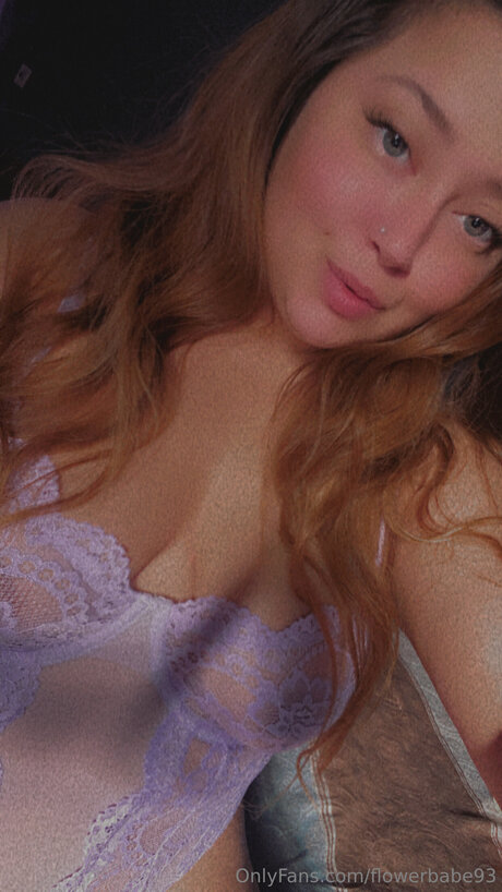 Flowerbabe93 naked actress pics