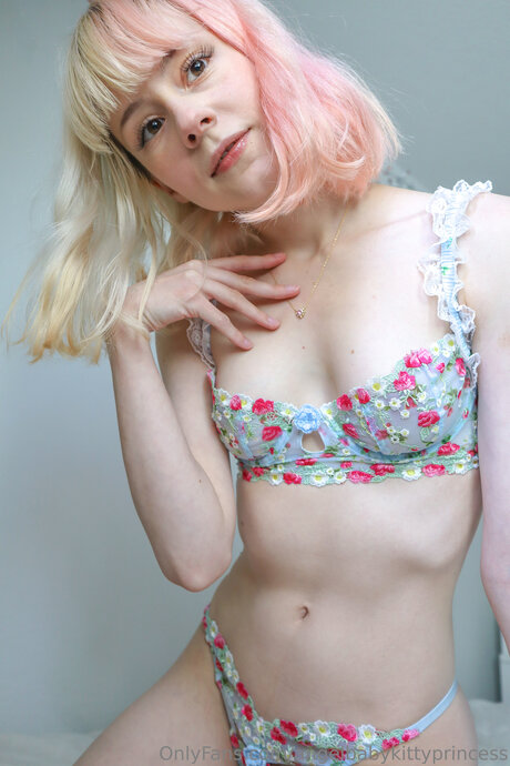 Angelhaloheart model pretty img