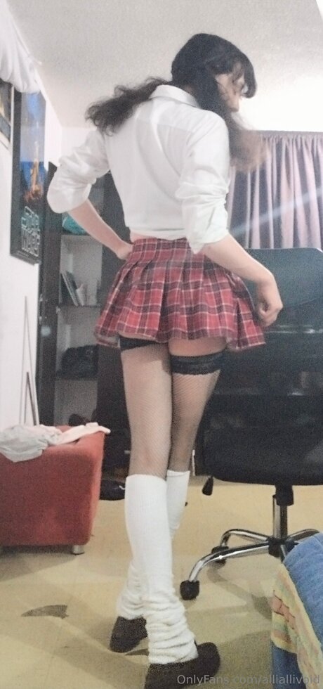 Alliallivoid porn model archive