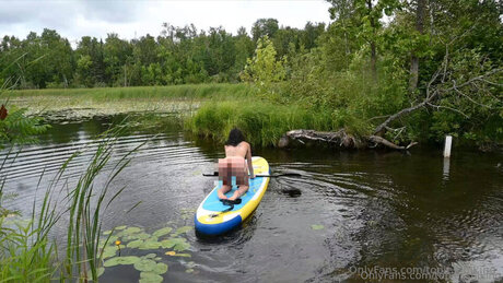 Toplesshiking star free archive