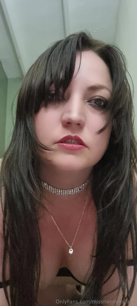 Misshannahshere nude star photo