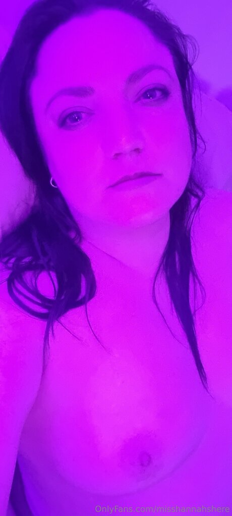 Misshannahshere pornstar sexy img