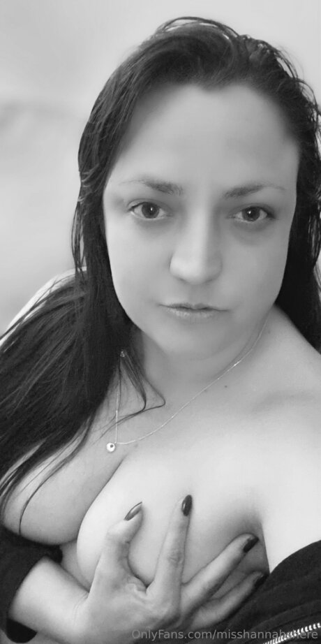 Misshannahshere high quality actress photo